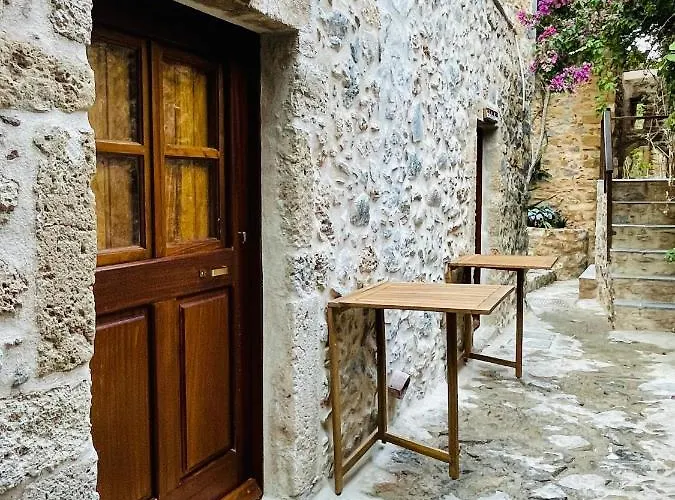 דירה Vecchia Casa Sterna מונמבאסיה